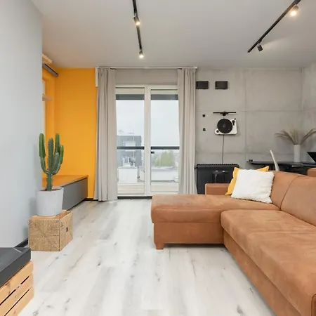 Industrial Pet-Friendly Apartment With Movie Projector By Noclegi Renters Warsaw Exterior photo
