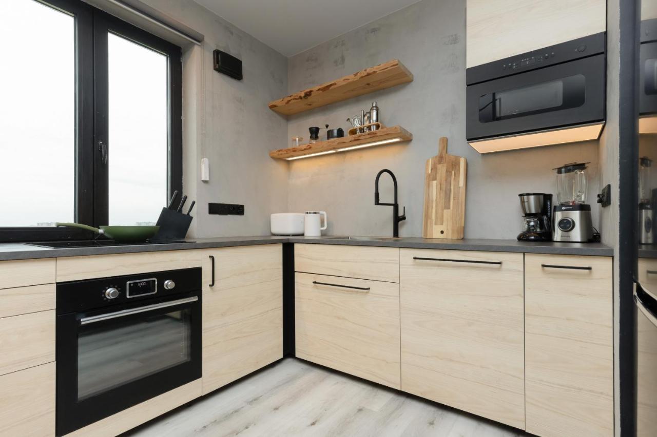 Apartament Industrial Pet-friendly With Movie Projector By Renters Warszawa